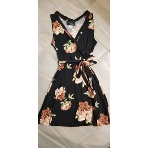 Women's sleeveless rose dress
